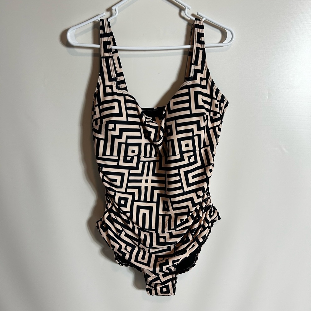 NWT B2Prity Geometric Patterned Swimsuit‎